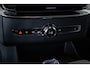 Volvo XC90 T8 Plug-in hybrid AWD Ultra Dark | Panoramadak | Luchtvering | Premium audio by  Bowers & Wilkins | Verwarmbare en ventileerbare voorstoelen | Verwarmbaar stuurwiel | Verwarmbare achterbank | Rondom zichtcamera | 21 inch Lichtmetalen velgen