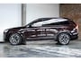Volvo XC90 T8 Plug-in hybrid AWD Ultra Dark | Panoramadak | Luchtvering | Premium audio by  Bowers & Wilkins | Verwarmbare en ventileerbare voorstoelen | Verwarmbaar stuurwiel | Verwarmbare achterbank | Rondom zichtcamera | 21 inch Lichtmetalen velgen