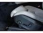 Volvo XC90 T8 Plug-in hybrid AWD Ultra Dark | Panoramadak | Luchtvering | Premium audio by  Bowers & Wilkins | Verwarmbare en ventileerbare voorstoelen | Verwarmbaar stuurwiel | Verwarmbare achterbank | Rondom zichtcamera | 21 inch Lichtmetalen velgen