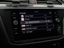 Volkswagen Tiguan 1.5 TSi 150 Pk Automaat Life Business | Camera | Carplay | Elektrische Achterklep | Privacy Glass | Stoel Verwarming | Navigatiesysteem | 17 Inch