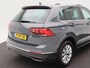 Volkswagen Tiguan 1.5 TSi 150 Pk Automaat Life Business | Camera | Carplay | Elektrische Achterklep | Privacy Glass | Stoel Verwarming | Navigatiesysteem | 17 Inch