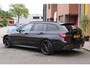 BMW 3-Serie Touring 320i Executive Edition M-sport. lane assist. adaptive cruise