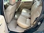 Mercedes-Benz A-klasse 200 Elegance Cruise Leder Bekleding Automaat Pdc voor en achter Elk ramen Trekhaak Schuif/Kanteldak