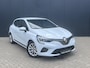 Renault Clio TCe 90 Intens 1E EIGENAAR | CLIMATE EN CRUISE CONTROL | DEALER ONDERHOUDEN | PARKEERSENSOREN V+A | CAMERA | APPLE CARPLAY EN ANDROID AUTO | LED VERLICHTING | KEYLESS ENTRY |