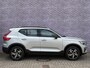 Volvo XC40 2.0 B4 Plus Dark | Trekhaak | Memory | Zitting verlengers | parkeersensoren vóór en achter | camera | Google auto | Full LED | verwarmde voorstoelen en stuurwiel | trekgewicht 2000KG! |