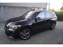 BMW X1 SDrive18i High Executive M Sport Autom Leder/Alcantara Sportst Stoelverw Navi Camera Head-Up Clima 2x PDC LMV ENZ.