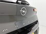 Opel Mokka SUV Elegance 130 pk Automaat | Navigatie | Achteruitrijcamera | Parkeersensoren Voor en Achter | LED Koplampen | Verwarmd Lederen Stuurwiel | Dodehoek Detectie | Adaptieve Cruise Control | 17" Lichtmetalen Velgen | Apple Carplay/Android Auto |