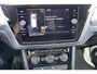 Volkswagen Touran 1.0 TSI Highline Business R 7pers Navi Pdc Lm Velgen