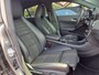 Mercedes-Benz CLA Shooting Brake 180 Business Solution | LED | Trekhaak | All-seasons | Sportstoelen | PDC | Navi | Camera |