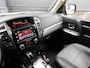 Mitsubishi Pajero MITSUBISHI PAJERO/MONTERO DEALER ONDERHOUDEN! ACHTERUITRIJCAM! BLUETOOTH! LEER! CRUISE! CLIMA! STOELVERWARMING!