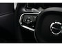 Volvo XC60 2.0 T6 Plug-in hybrid AWD Plus Dark | Achterbank verwarmd | Elektrisch glazen panorama-dak | Elektrisch verstelb. bestuurdersstoel met geheugen