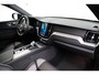Volvo XC60 2.0 T6 Plug-in hybrid AWD Plus Dark | Achterbank verwarmd | Elektrisch glazen panorama-dak | Elektrisch verstelb. bestuurdersstoel met geheugen