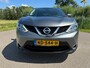 Nissan Qashqai 1.2 N-Connecta / Navigatie / Goed onderhouden / Camera / Lm Velgen / Panorama dak / Climate control