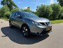 Nissan Qashqai 1.2 N-Connecta / Navigatie / Goed onderhouden / Camera / Lm Velgen / Panorama dak / Climate control