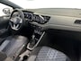 Volkswagen Taigo 1.0 110pk TSI R-Line Edition Koplampverlichting LED-matrix-led (IQ.LIGHT) | Achteruitrijcamera 'Rear View' | Adaptive Cruise Control