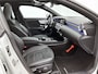 Mercedes-Benz CLA 200 AMG-line | Night pakket | Panorama schuif/kanteldak | Sfeerverlichting | parkeerpakket + camera achter | Spiegelpakket | Stoelverwarming | KEYLESS GO-comfortpakket | Thermotronic Clima | Dodehoekassis Inclusief 24 maanden MB Certified garantie voor Europa.