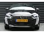 Peugeot 208 HYBRID 136PK GT AUTOMAAT / NAVI / CLIMA / PDC / 17" LMV / CAMERA V+A / PANO.DAK / FULL-LED / KEYLESS / BLUETOOTH / ADAPT. CRUISECONTROL / 1E EIGENAAR / SCHITTERENDE STAAT !!