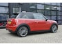 MINI Cooper 1.5 First Born Edition | NL-Auto | Cruise | Navi | Head-Up | Harman&Kardon