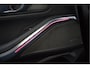 BMW 3-Serie 320e High Executive M Sport | Panoramadak | Harman Kardon | Carbon | Camera | Adaptive LED | Stoelverwarming | Stuurverwarming | Apple Carplay | Navigatie | Cruise Control | Memory Seat | Trekhaak | Keyless | Shadowline