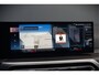 BMW 3-Serie 320e High Executive M Sport | Panoramadak | Harman Kardon | Carbon | Camera | Adaptive LED | Stoelverwarming | Stuurverwarming | Apple Carplay | Navigatie | Cruise Control | Memory Seat | Trekhaak | Keyless | Shadowline