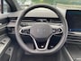 Volkswagen ID.7 Tourer Pro Business | Achterbank in ongelijke delen neerklapbaar incl. middenarmsteun en doorlaadmogelijkheid | Afstandscontrolesysteem (Front Assist), met voetgangers- en fietsersherkenning | Automatische afstandsregeling (Adaptive Cruise Control)