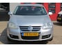 Volkswagen Jetta 1.6 FSI Comfortline , Airco . Cr Control, Trekhaak