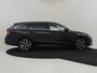 Skoda Octavia Combi 1.4 TSI iV PHEV Style 204pk | Elektr. stoelen met memory | Lederen bekleding | Head up display | Park assist | Navigatie | App connect | Stuur + stoel & achterbank verwarming | 18"LMV