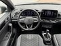 Volkswagen T-Roc 1.5 TSI 150pk DSG R-Line | Acc | Side assist | Camera