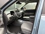Kia EV3 Plus Advanced 81.4 kWh FROST BLUE | VEGAN LEDEREN STOELBEKLEDING | AUTO ACHTERKLEP | HARMAN KARDON SOUND SYSTEM | SCHUIF KANTEL DAK | 19 INCH LICHTMETALEN VELGEN