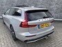 Volvo V60 T6 Plug-in hybrid AWD Plus Dark | Panoramadak | 360 camera | harman & kardon sound | Donker getint glas achter | 20" LM wielen | Trekhaak