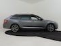 Skoda Superb Combi Sportline iV 218pk | Dodehoekdetectie | Trekhaak | 360 Camera | Elektrische stoelen met geheugen | Park assist | Keyless | Navigatie | 18"LMV
