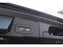 Volvo XC60 T8 Automaat Plug-in hybrid AWD Ultra Dark | Panoramadak met schuif-/kantelfunctie | Luchtvering | Semi elektrische trekhaak | Premium audio by Harman Kardon | Verwarmbare voorstoelen, achterbank en stuurwiel | Rondom zichtcamera | Adaptieve cruise control | Alarmklasse 3