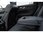 Volvo XC60 T8 Automaat Plug-in hybrid AWD Ultra Dark Panoramadak met schuif-/kantelfunctie | Luchtvering | Semi elektrische trekhaak | Premium audio by Harman Kardon | Verwarmbare voorstoelen, achterbank en stuurwiel | Rondom zichtcamera | Adaptieve cruise control | Alarmklasse 3