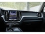 Volvo XC60 T8 Automaat Plug-in hybrid AWD Ultra Dark Panoramadak met schuif-/kantelfunctie | Luchtvering | Sami elektrische trekhaak || Premium audio by Harman Kardon | Verwarmbare voorstoelen, achterbank en stuurwiel | Rondom zichtcamera | Adaptieve cruise control | Alarmklasse 3