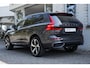 Volvo XC60 T8 Automaat Plug-in hybrid AWD Ultra Dark | Panoramadak met schuif-/kantelfunctie | Luchtvering | Semi elektrische trekhaak | Premium audio by Harman Kardon | Verwarmbare voorstoelen, achterbank en stuurwiel | Rondom zichtcamera | Adaptieve cruise control | Alarmklasse 3