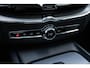 Volvo XC60 T8 Automaat Plug-in hybrid AWD Ultra Dark | Panoramadak met schuif-/kantelfunctie | Luchtvering | Semi elektrische trekhaak | Premium audio by Harman Kardon | Verwarmbare voorstoelen, achterbank en stuurwiel | Rondom zichtcamera | Adaptieve cruise control | Alarmklasse 3