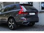 Volvo XC60 T8 Automaat Plug-in hybrid AWD Ultra Dark | Panoramadak met schuif-/kantelfunctie | Luchtvering | Semi elektrische trekhaak | Premium audio by Harman Kardon | Verwarmbare voorstoelen, achterbank en stuurwiel | Rondom zichtcamera | Adaptieve cruise control | Alarmklasse 3
