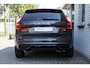 Volvo XC60 T8 Automaat Plug-in hybrid AWD Ultra Dark Panoramadak met schuif-/kantelfunctie | Luchtvering | Sami elektrische trekhaak || Premium audio by Harman Kardon | Verwarmbare voorstoelen, achterbank en stuurwiel | Rondom zichtcamera | Adaptieve cruise control | Alarmklasse 3