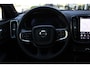 Volvo EC40 Single Motor Extended Range 82 kWh Plus | Textiel City Canvas | 20-Inch Lichtmetalen velgen | Extra getint glas | Harman Kardon audio| Panoramadak | Stoel- & Stuurwielverwarming | BLIS