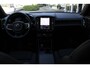 Volvo EC40 Single Motor Extended Range 82 kWh Plus | Demo | Textiel City Canvas | 20-Inch Lichtmetalen velgen | Extra getint glas | Harman Kardon audio| Panoramadak | Stoel- & Stuurwielverwarming | BLIS