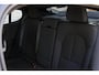 Volvo EC40 Single Motor Extended Range 82 kWh Plus | Textiel City Canvas | 20-Inch Lichtmetalen velgen | Extra getint glas | Harman Kardon audio| Panoramadak | Stoel- & Stuurwielverwarming | BLIS