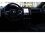 Volvo EC40 Single Motor Extended Range 82 kWh Plus | Textiel City Canvas | 20-Inch Lichtmetalen velgen | Extra getint glas | Harman Kardon audio| Panoramadak | Stoel- & Stuurwielverwarming | BLIS