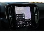 Volvo EC40 Single Motor Extended Range 82 kWh Plus | Textiel City Canvas | 20-Inch Lichtmetalen velgen | Extra getint glas | Harman Kardon audio| Panoramadak | Stoel- & Stuurwielverwarming | BLIS
