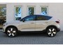 Volvo EC40 Single Motor Extended Range 82 kWh Plus | Demo | Textiel City Canvas | 20-Inch Lichtmetalen velgen | Extra getint glas | Harman Kardon audio| Panoramadak | Stoel- & Stuurwielverwarming | BLIS