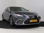 Lexus ES 300h Business Line | Sunroof | Lederen Bekleding | Apple Carplay & Android Auto |