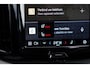 Volvo XC60 2.0 T6 Plug-in hybrid AWD Essential Edition Bright HEICO Pakket | 21'' Black Edition velgen | Adaptieve Cruise Control | Panoramadak | Parkeercamera Achter