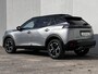 Peugeot 2008 Hybrid 145 GT / Nieuw, veel voordeel / tot 8 jaar Garantie / Elektr. schuifdak en bestuurdersstoel / Stoelverwarming / Camera 360° / Adapt. CC / Navi / Apple Carplay Android / 17" LM wielen / ook in zwart leverbaar /