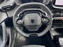 Peugeot 2008 Hybrid 145 GT / Nieuw, veel voordeel / tot 8 jaar Garantie / Elektr. schuifdak en bestuurdersstoel / Stoelverwarming / Camera 360° / Adapt. CC / Navi / Apple Carplay Android / 17" LM wielen / ook in zwart leverbaar /