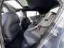 Peugeot 2008 Hybrid 145 GT / Nieuw, veel voordeel / tot 8 jaar Garantie / Elektr. schuifdak en bestuurdersstoel / Stoelverwarming / Camera 360° / Adapt. CC / Navi / Apple Carplay Android / 17" LM wielen / ook in zwart leverbaar /