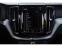 Volvo XC60 T6 Plug-in hybrid AWD Ultra Dark | 2250 kg Trekgewicht| Luchtvering | Pano. dak | Head-up |  Trekhaak | 360 Camera | Power Seats | 20 inch | Keyless | Leder Dashboard |